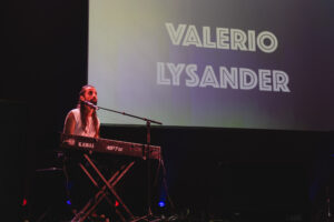 Online singing lessons